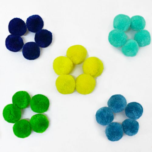 Healifty Pom Pom Balls Craft Colorful DIY Mullido Pom Balls Material hecho a mano 200 Pcs 15mm 